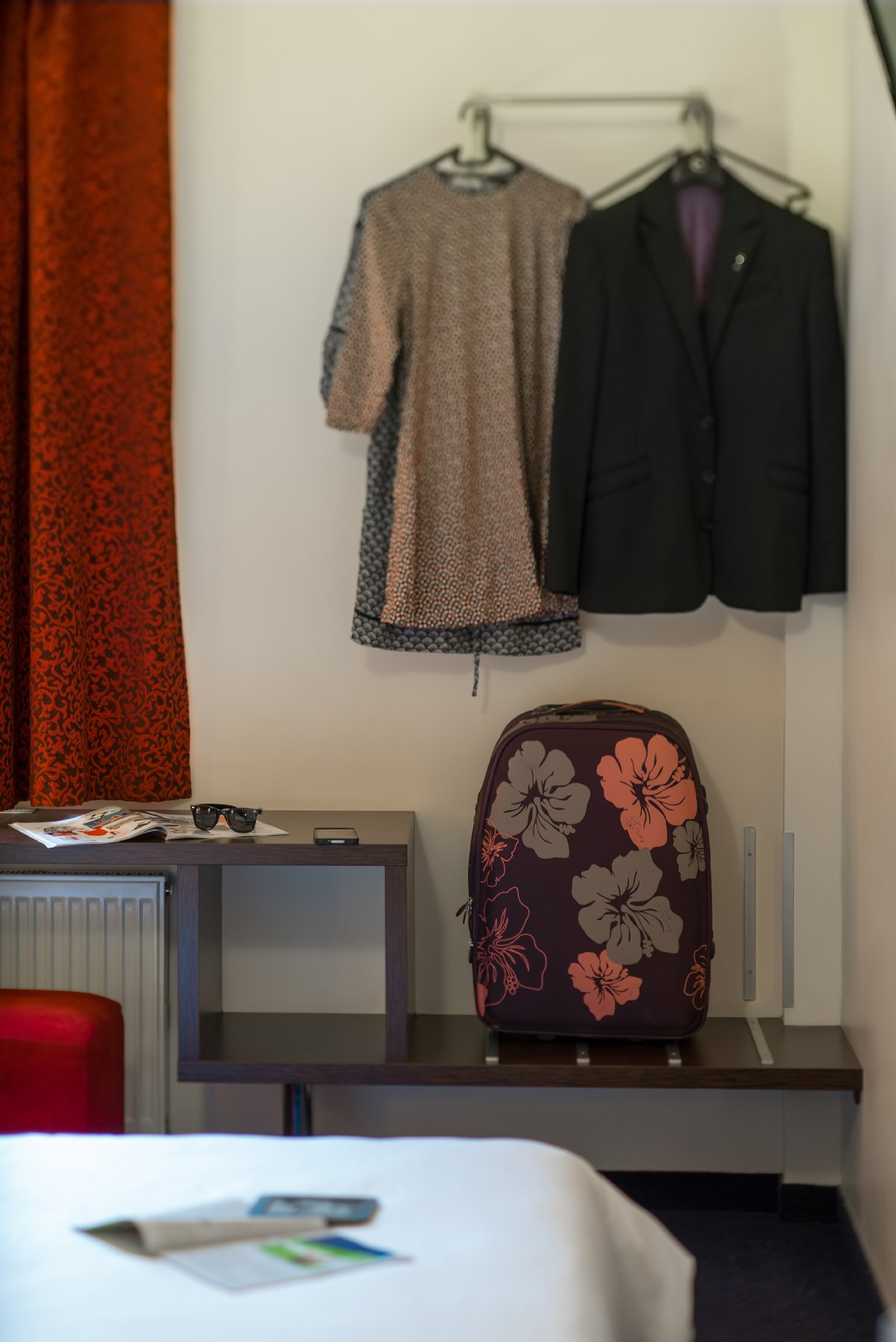 Room detail with luggage rack